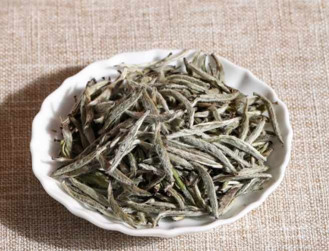 白毫银针.jpg